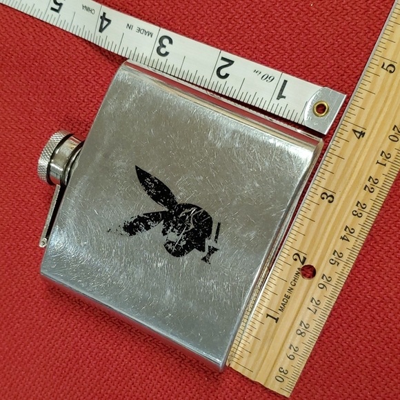 Playboy Stainless steel 5 oz flask bunny head bow tie logo pre-owned - Picture 6 of 6